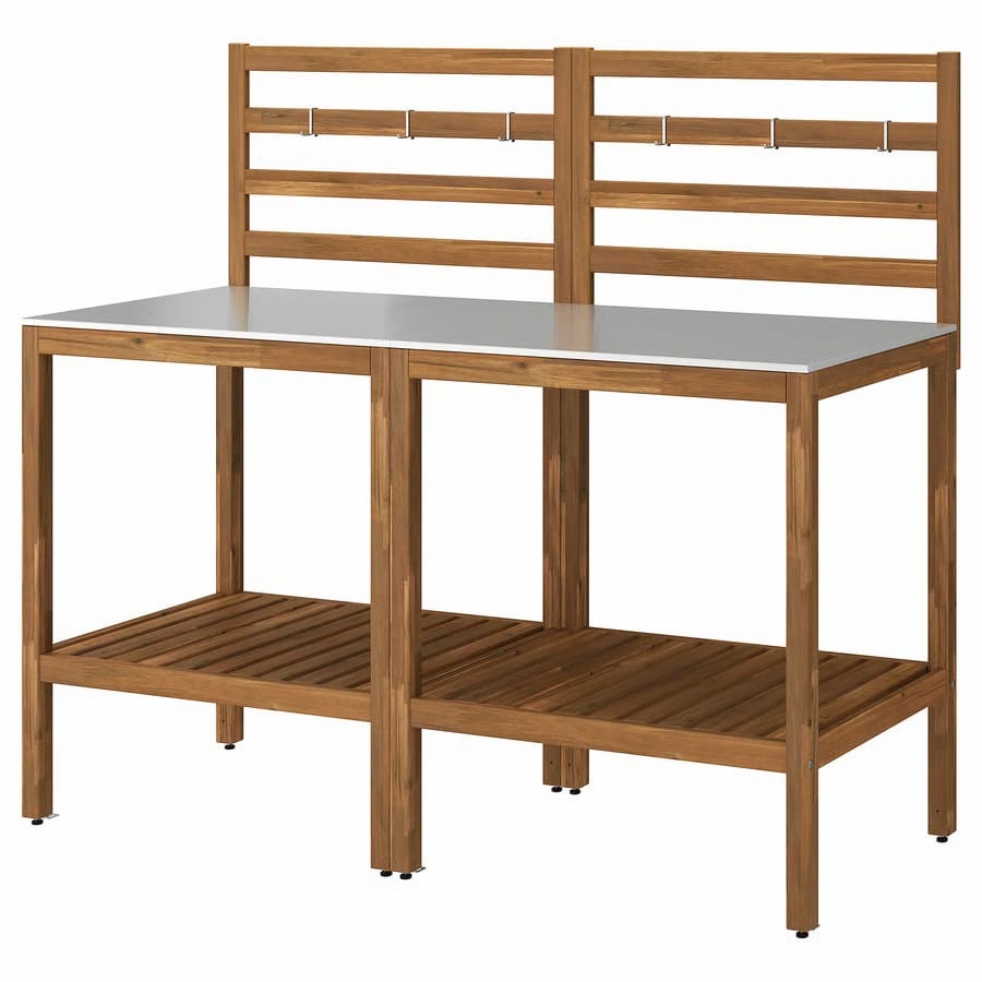 Ikea-Außenküche 2026: Dieses Modell aus Massivholz überzeugt im Garten